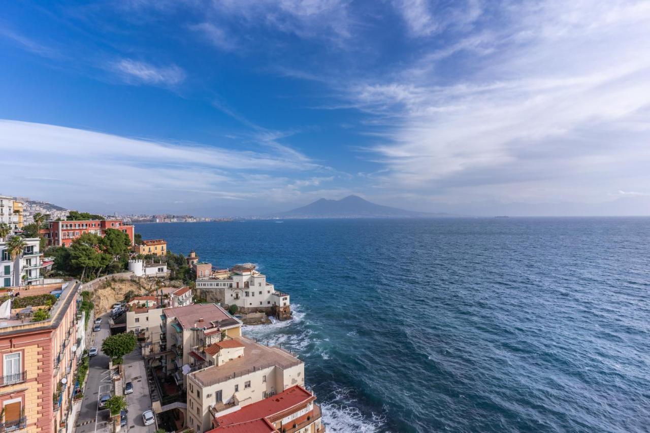 1000 Naples