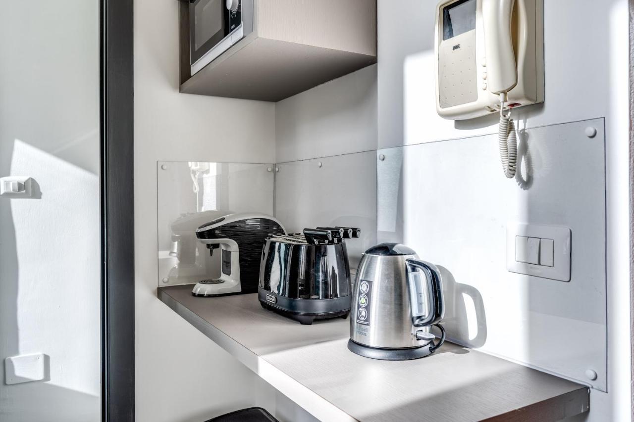 1000 Apartment *